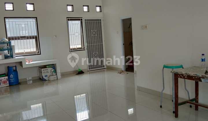 Rumah Taman Kopo Katapang 1 Lantai Hadap Timur Siap Huni