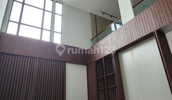 Summarecon Bandung Cluster Emily View Lake Fully Furnished House Ready to Move In 2