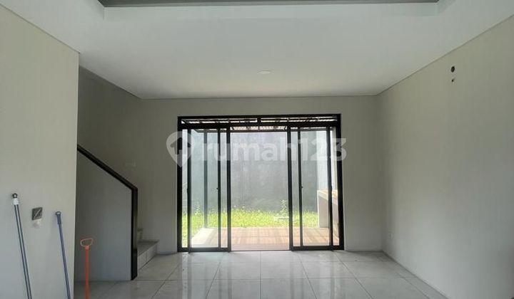 Rumah Bagus Unfurnished SHM di Kbp 100% Baru Tatar Simakirana , Bandung 2