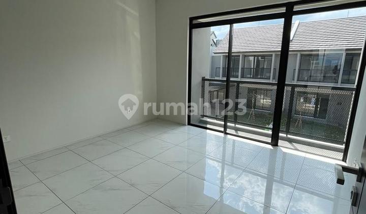 Rumah 2 Lantai Bagus Unfurnished SHM di Kbp Tarubhawana, Bandung