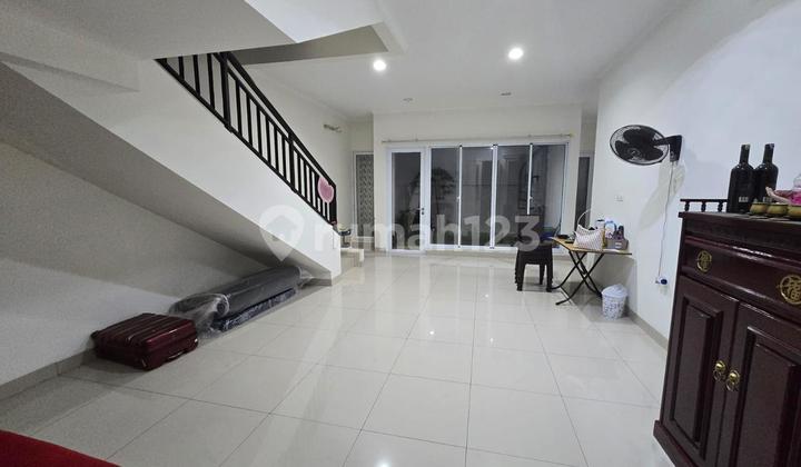 Amanda Cluster 2-Story Ready-to-Live Good Unfurnished House with SHM Summarecon Bandung, Bandung