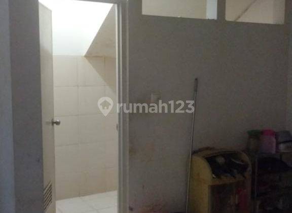 Rumah 4 Lantai Bagus Furnished SHM di M.h Thamrin, Menteng, Jakarta Pusat, Jakarta Pusat 2