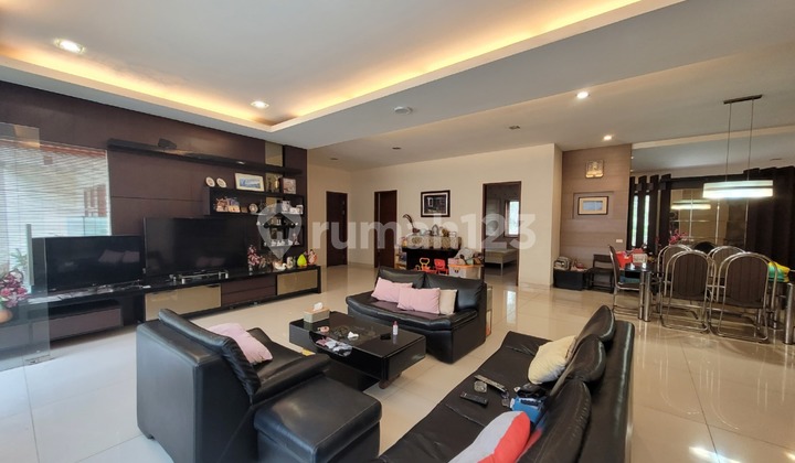 Rumah Mewah Setramurni 1 Lantai Taman Depan Belakangg SHM 2