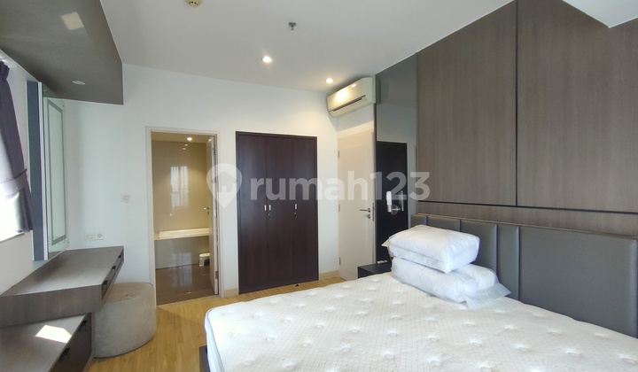 Branz BSD Apartment 3BR Furnished Strategic Location 2