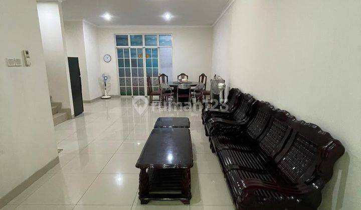 Disewakan Rumah Furnished di Garden House, Pantai Indah Kapuk 1