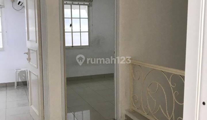 Disewakan Rumah Semi Furnished di Kenari Golf, Pantai Indah Kapuk 2