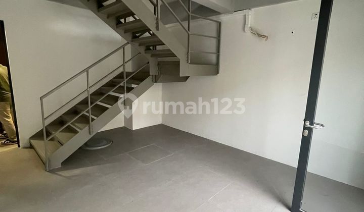 Disewakan Cepat Gudang Baru di Duta Indah Starhub