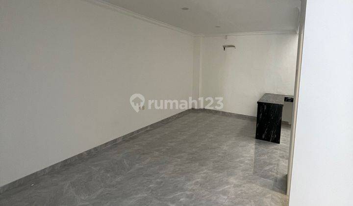 Dijual Rumah Baru di Muara Karang 2