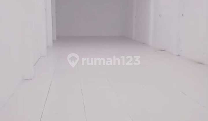 Warehouse Beside Provincial Highway Accessible by 40-Foot Container Trucks & Trailer Trucks