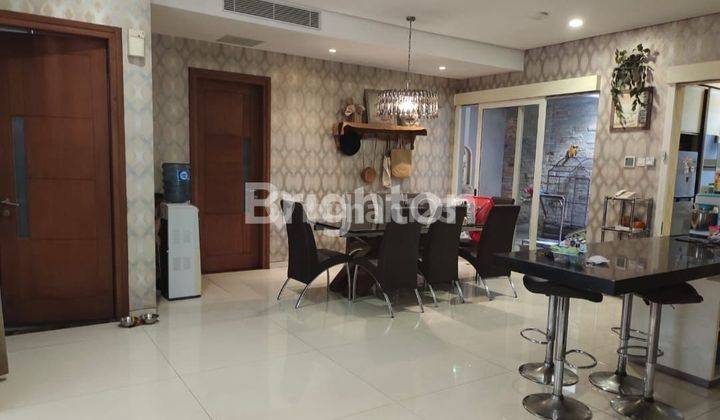 RUMAH MEWAH , 2 LANTAI,  CLUSTER ONE GATE DI SOLO BARU SEKTOR 1, FULL FURNISHED 1