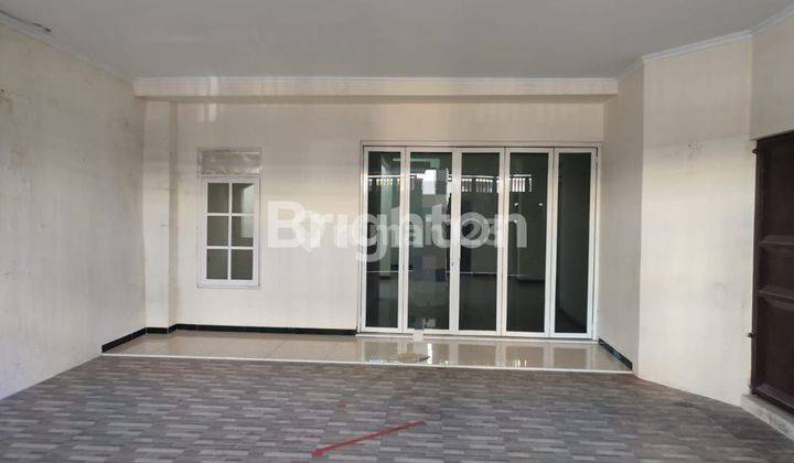 RUMAH 2 LANTAI HOOK TEPI JALAN BISA UNTUK USAHA 1