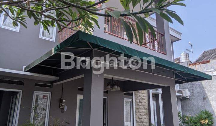 RUMAH MEWAH FULLY FURNISHED 2 LANTAI HALAMAN LUAS TENGAH KOTA SOLO 2