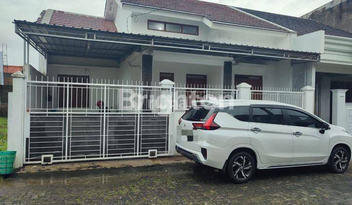 RUMAH 1 LANTAI MINIMALIS MODERN BERPAGAR DI GENTAN 1