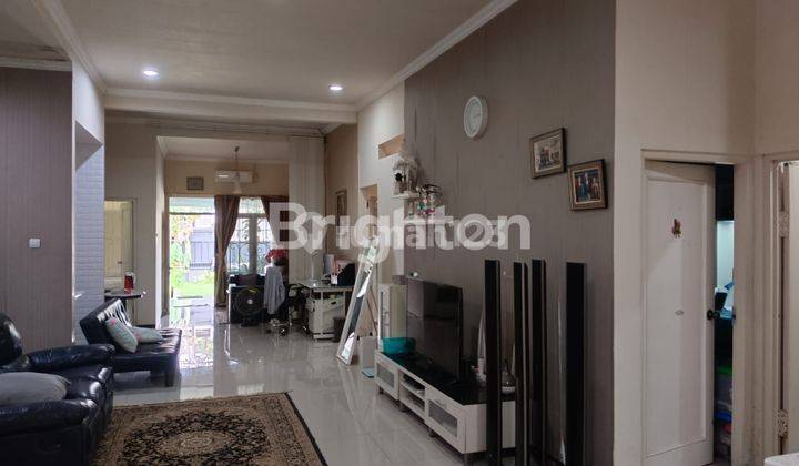 RUMAH TENGAH KOTA SOLO FULL FURNISHED DEKAT SOLO GRAND MALL  1