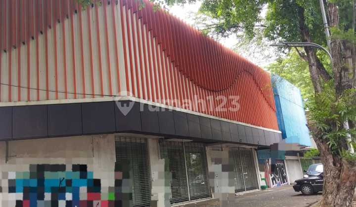 Ruko (bangunan Ruang Usaha) Di Jalan Protokol Slamet Riyadi Pusat Kota Solo Ruko (bangunan Ruang Usaha) Di Jalan Protokol Slamet Riyadi Pusat Kota Solo