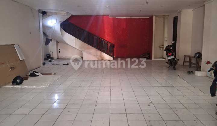 3-STORY RUKO READY FOR USE, IN HONGGOWONGSO, SOLO 2