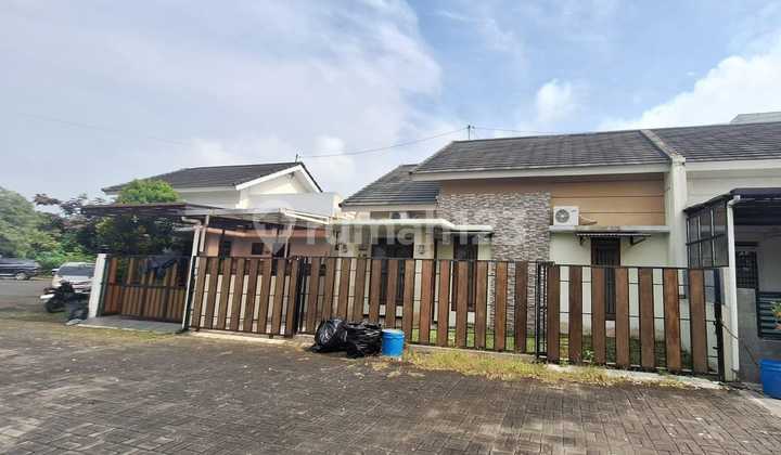 Fully Furnished 1-Story House, Modern Minimalist, One Gate System, 24-Hour CCTV & Security with Minimalist Fence near Manahan Solo (Near Toll Gate Exit) 2