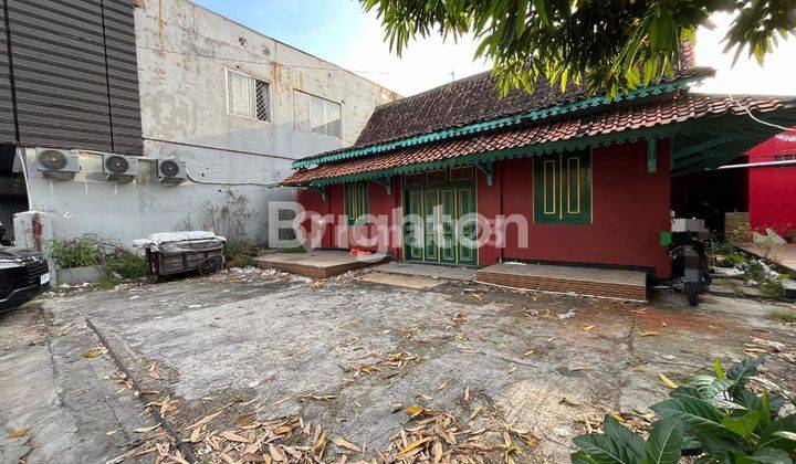 RUMAH NUANSA ETNIK JAWA TEPI JALAN RAYA RAMAI TENGAH KOTA SOLO EX KULINER RESTO 1