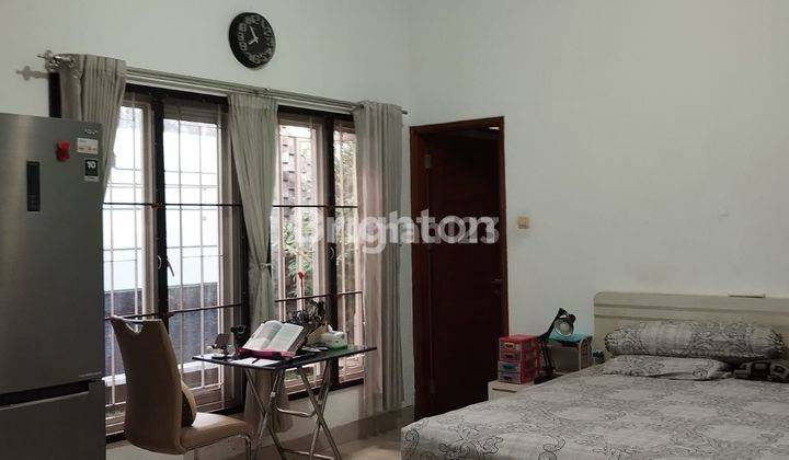 RUMAH 3 LANTAI TENGAH KOTA SOLO LUAS TANAH 414 m2 LUAS BANGUNAN 650 m2 2