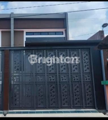 RUMAH MEWAH 1,5 LANTAI SOLO BARU DENGAN PAGAR CUTTING LASER MINIMALIS MODERN
