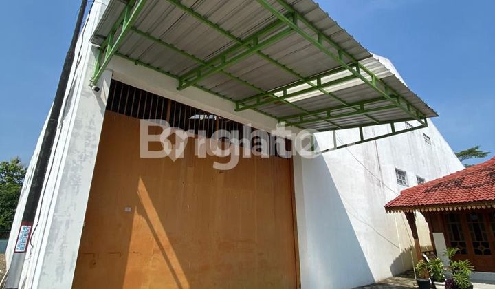 WAREHOUSE WITH CONTAINER ACCESS + JOGLO HOUSE WAREHOUSE WITH CONTAINER ACCESS + JOGLO HOUSE