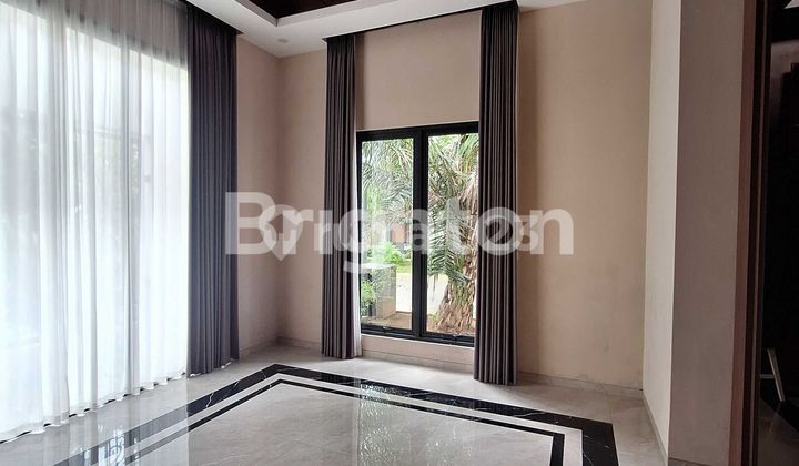 RUMAH MEWAH, 2 LANTAI,  FULLY FURNISHED, CLUSTER ONE GATE, AREA COLOMADU, SOLO