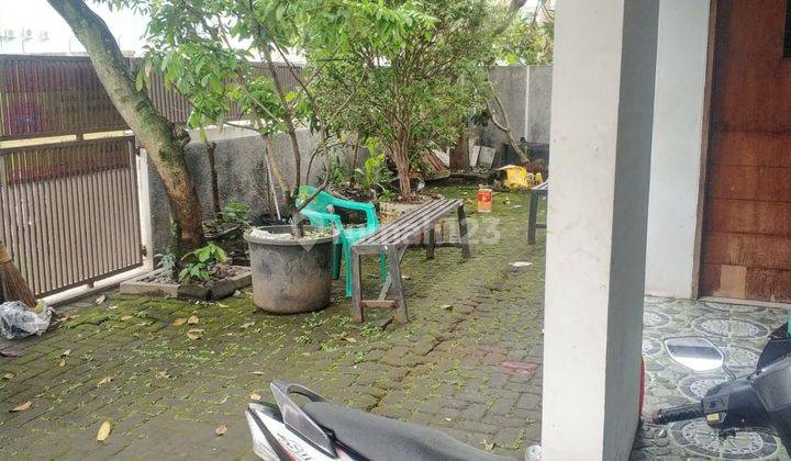 Rumah Hoki di tengah kota Bandung 2