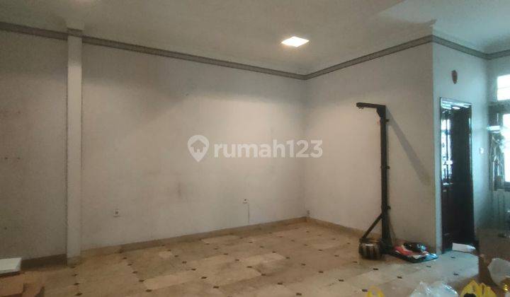 Rumah tingggal siap untuk usaha di kota bandung 4