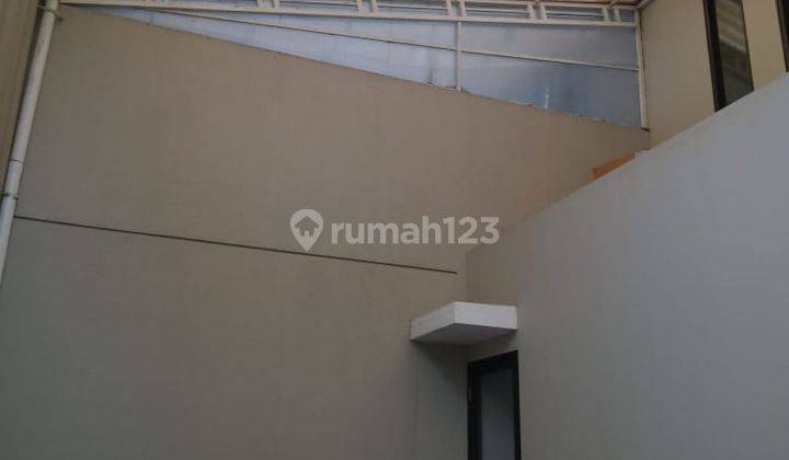 Dijual Rumah Strategis Area Citraland Taman Puspa Raya 2