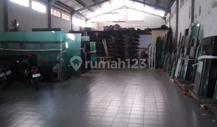 Jual Gudang Strategis - Jalan Utama Ra Kartini Gresik (Cocok Usaha & Logistik)