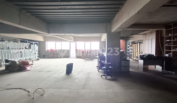 Disewakan Bangunan 8 Lantai di Harapan Indah - Bekasi