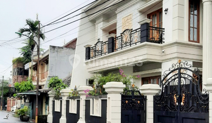 Dijual Rumah Mewah Klasik Modern di Rawamangun - Jakarta Timur Dijual Rumah Mewah Klasik Modern di Rawamangun - Jakarta Timur