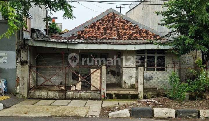 Dijual Rumah Hitung Tanah di Senen Jakarta Pusat Dijual Rumah Hitung Tanah di Senen Jakarta Pusat