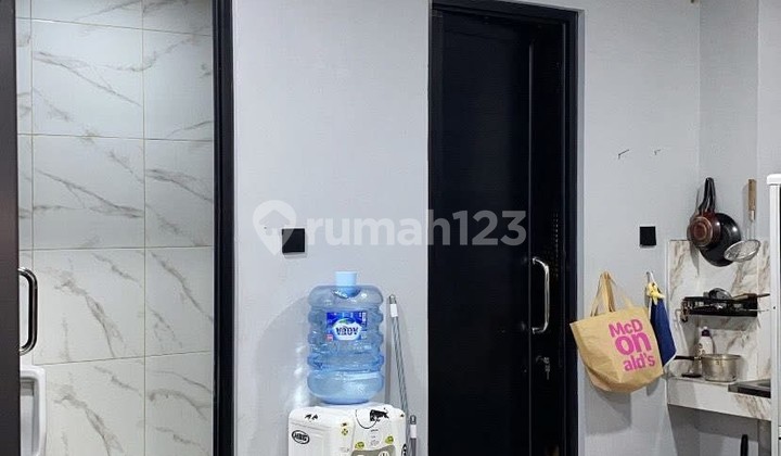 For Sale: Shop House + Residence in Pasar Rebo, East Jakarta - Price Negotiable 2