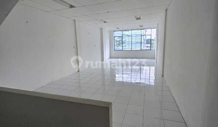 Dijual Ruko 4 Lantai di Kelapa Gading - Lokasi Strategis Dijual Ruko 4 Lantai di Kelapa Gading - Lokasi Strategis
