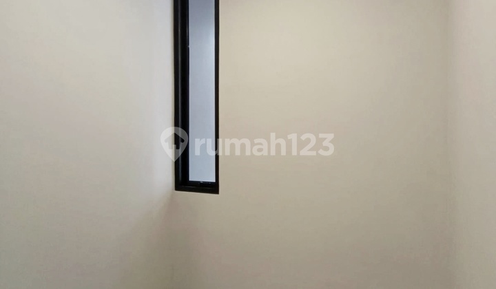 Disewakan Rumah Brand New 2 Lantai 3+1 BR di Parkspring Gading, Kelapa Gading, Jakarta Utara 2