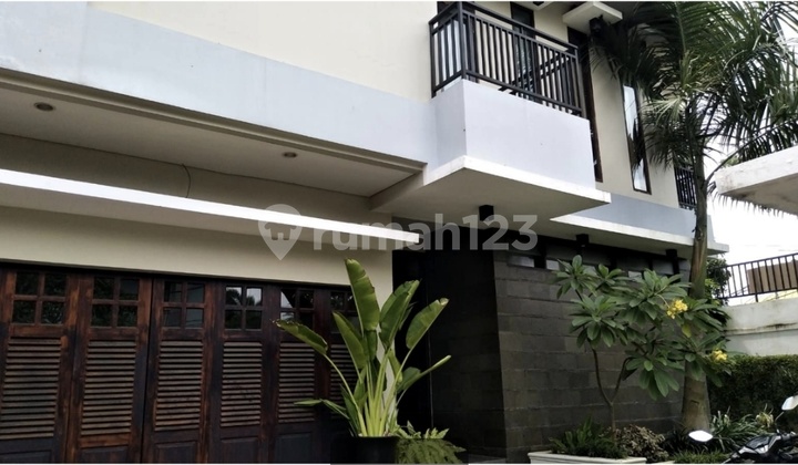 For Rent: Serene, Comfortable & Secure House in a Strategic South Kemang Location 2