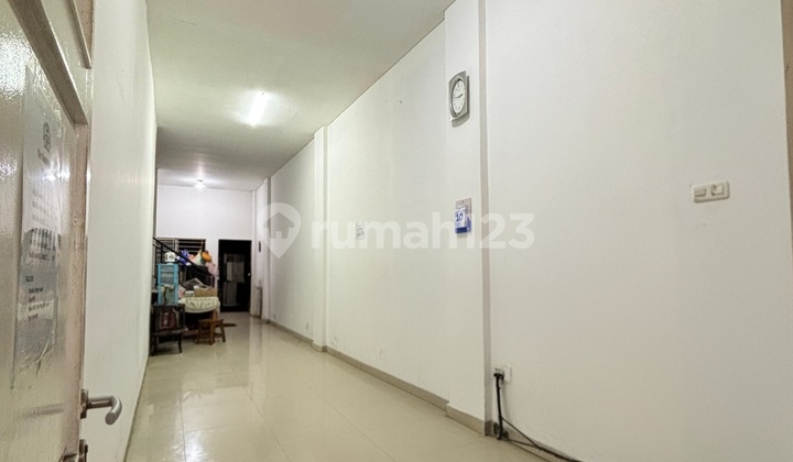 Rumah Sekaligus Tempat Usaha 3 Lantai + Dak di Pulo Mas, Harga 3Man 1