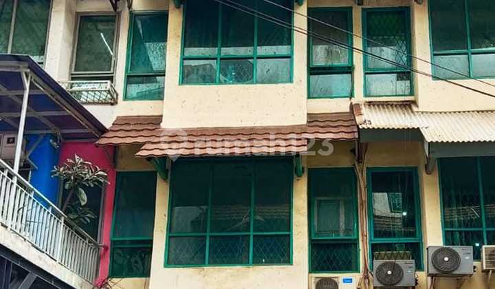 4-Story Shop House in Mangga Dua Elok - Central Jakarta 2