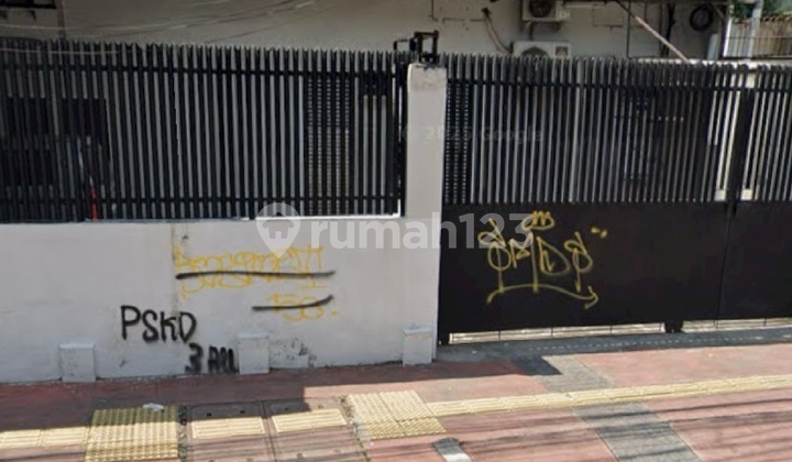 Warehouse House for Rent – Strategic Location in Bungur, Central Jakarta Warehouse House for Rent – Strategic Location in Bungur, Central Jakarta