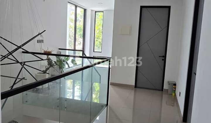 Dijual Rumah di Jalan Banyo, Kelapa Gading