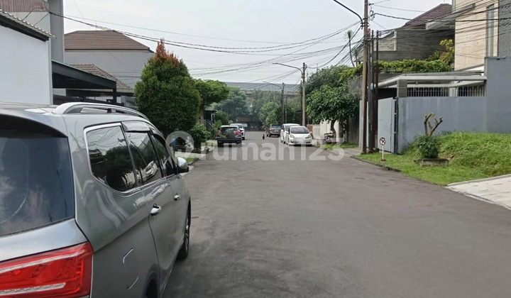 3-STORY HOUSE IN MEKAR RAHARJA, BANDUNG - NEGOTIABLE PRICE! 2