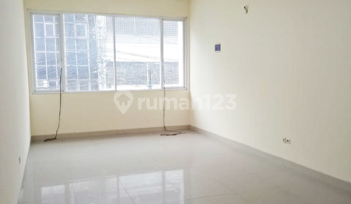 Dijual Ruko 4 Lantai Bangunan Baru di Tengah Kota Jakarta Pusat. Dijual Ruko 4 Lantai Bangunan Baru di Tengah Kota Jakarta Pusat.