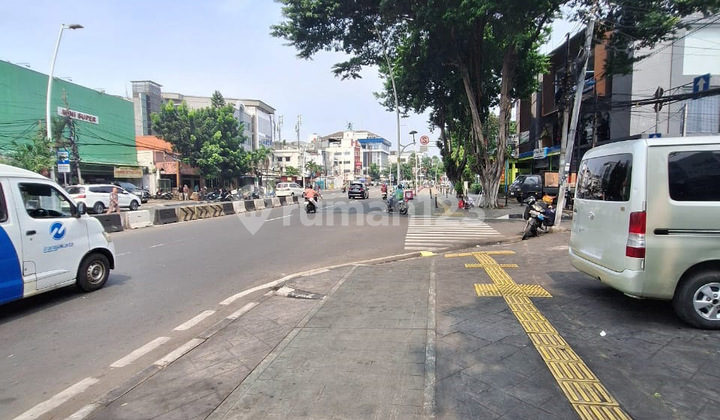 For Sale Commercial Building in Jatinegara, East Jakarta - Strategic Location! 2