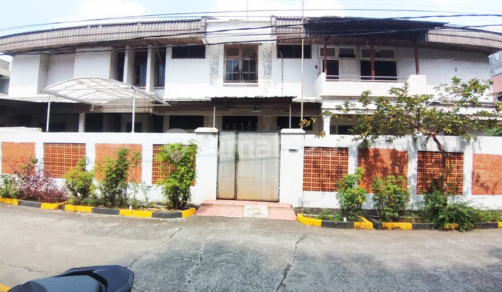 Dijual Rumah Hook di Sunter Lokasi Strategis - Harga Nego