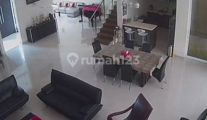 Dijual Rumah 3 Lantai di Pluit - Harga Nego! 2