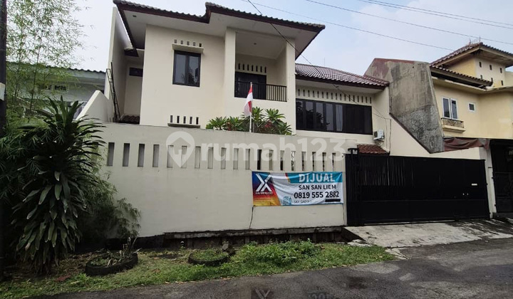 Dijual Rumah Siap Pakai di Duren Sawit - Harga Nego!