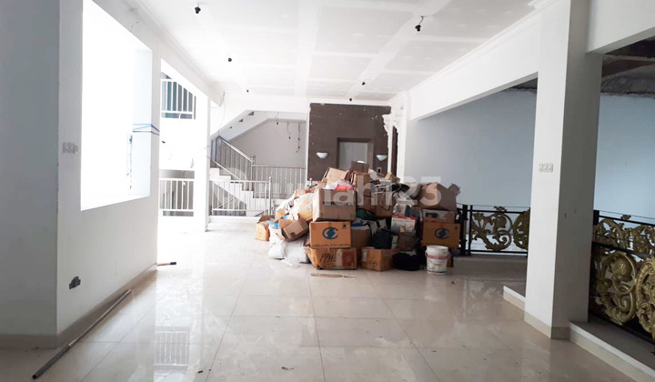 Hunian Mewah di Senen – Desain Modern, Lokasi Bergengsi 2