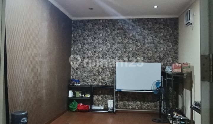 For Sale 3-Story Shop House Ready to Use in Candrabaga - Bekasi 2