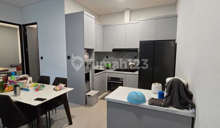 House for Sale on Banyo Street, Kelapa Gading 2